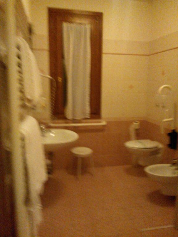 Locanda-Trattoria Al Rio Cinto Euganeo Bilik gambar